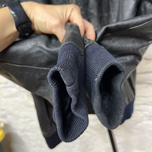 Vintage Weekends Heavily Distressed Faded Soft Leather Bomber Jacket - Picture 5 of 15